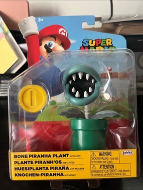 Nintendo Bone Piranha Plant Figure - Green, Yellow
